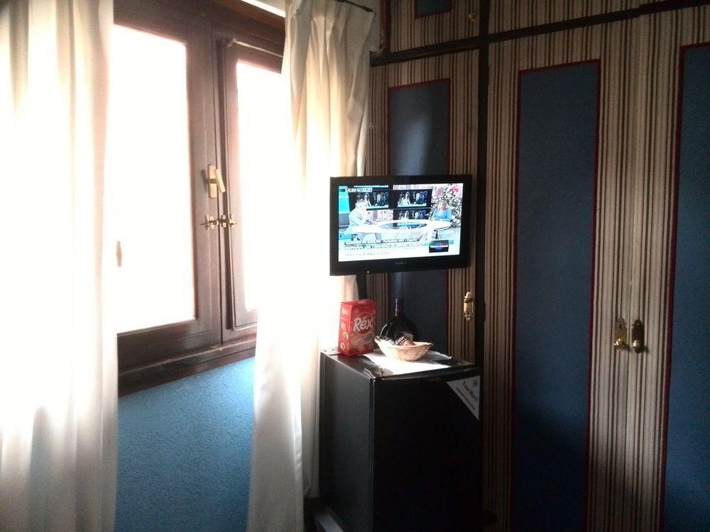 Susana Just Boutique Hotel Vicente Lopez Bagian luar foto